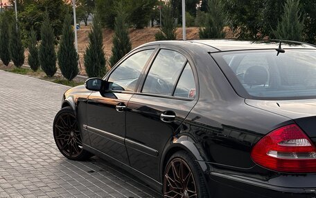 Mercedes-Benz E-Класс, 2004 год, 815 000 рублей, 8 фотография