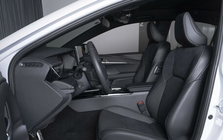 Toyota Camry, 2025 год, 4 929 000 рублей, 15 фотография