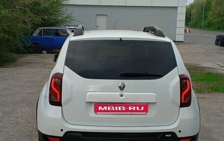 Renault Duster I рестайлинг, 2016 год, 800 000 рублей, 2 фотография