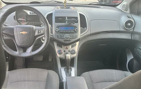 Chevrolet Aveo III, 2013 год, 700 000 рублей, 6 фотография