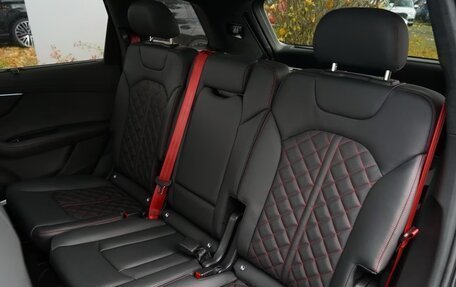 Audi SQ7, 2025 год, 18 000 000 рублей, 25 фотография