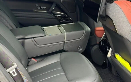 Land Rover Range Rover IV рестайлинг, 2025 год, 28 000 000 рублей, 11 фотография