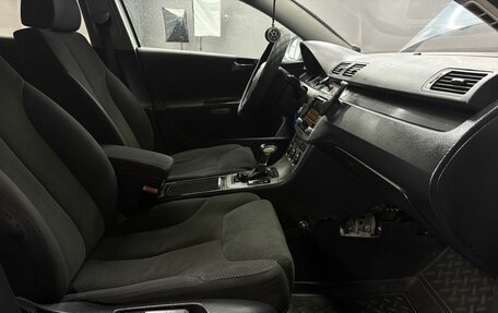 Volkswagen Passat B6, 2006 год, 479 777 рублей, 18 фотография