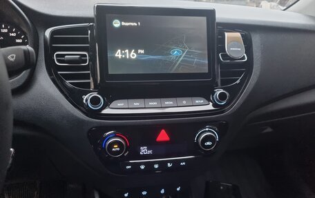 Hyundai Solaris II рестайлинг, 2022 год, 2 200 000 рублей, 8 фотография