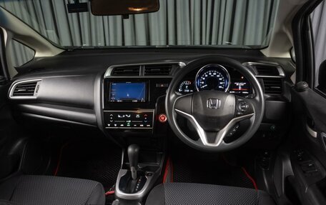 Honda Fit III, 2018 год, 1 249 000 рублей, 6 фотография