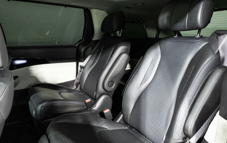 KIA Carnival, 2022 год, 4 289 898 рублей, 10 фотография