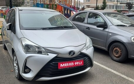 Toyota Vitz, 2018 год, 960 000 рублей, 1 фотография