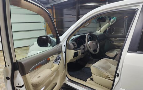 Toyota Land Cruiser Prado 120 рестайлинг, 2006 год, 1 500 000 рублей, 5 фотография