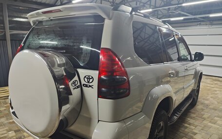 Toyota Land Cruiser Prado 120 рестайлинг, 2006 год, 1 500 000 рублей, 10 фотография