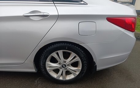 Hyundai Sonata VI, 2011 год, 700 000 рублей, 7 фотография