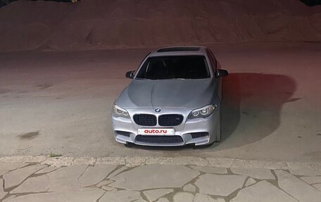 BMW 5 серия, 2011 год, 1 050 000 рублей, 2 фотография