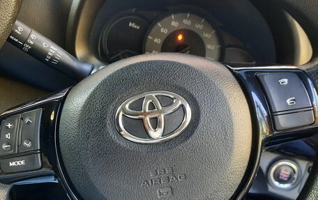 Toyota Vitz, 2018 год, 960 000 рублей, 6 фотография