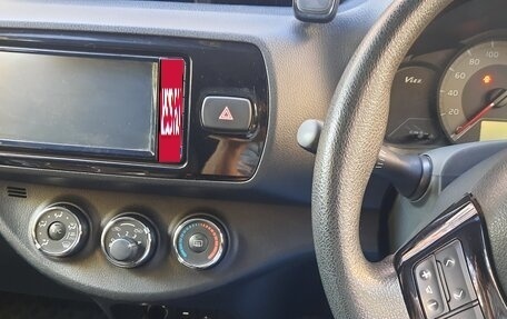 Toyota Vitz, 2018 год, 960 000 рублей, 5 фотография