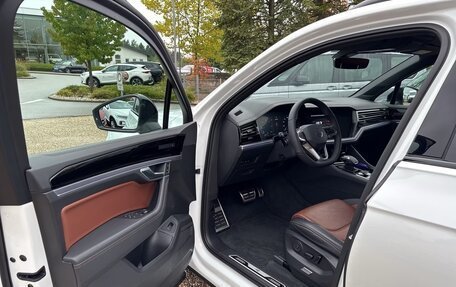 Volkswagen Touareg III, 2025 год, 12 800 000 рублей, 16 фотография