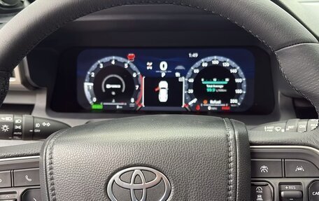 Toyota 4Runner, 2025 год, 10 300 000 рублей, 6 фотография
