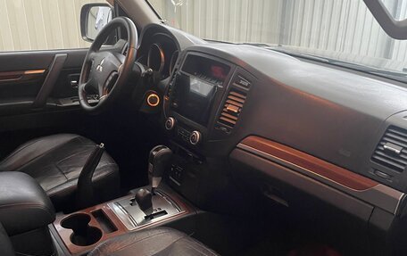 Mitsubishi Pajero IV, 2007 год, 1 750 000 рублей, 8 фотография