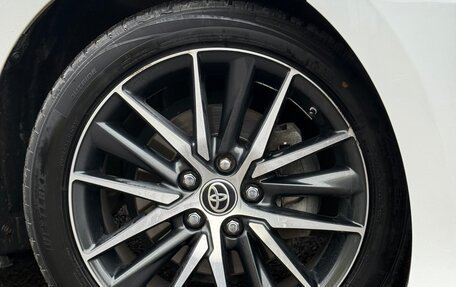 Toyota Camry, 2021 год, 2 850 000 рублей, 10 фотография