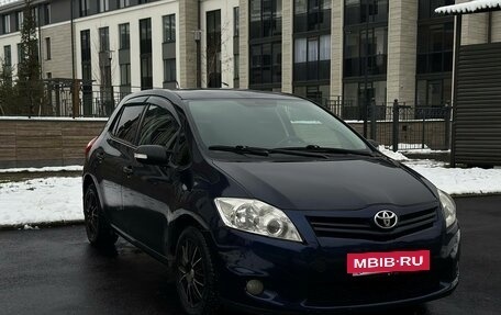 Toyota Auris II, 2010 год, 610 000 рублей, 2 фотография