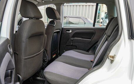 Ford Fusion I, 2011 год, 790 000 рублей, 11 фотография