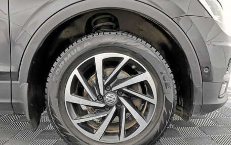 Volkswagen Tiguan II, 2018 год, 2 095 000 рублей, 16 фотография