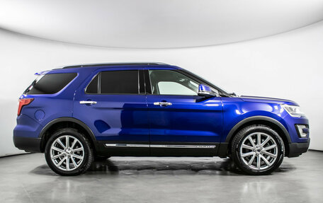 Ford Explorer VI, 2017 год, 3 190 000 рублей, 4 фотография