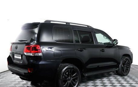 Toyota Land Cruiser 200, 2018 год, 7 490 000 рублей, 5 фотография