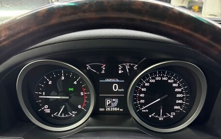 Toyota Land Cruiser 200, 2012 год, 4 200 000 рублей, 15 фотография