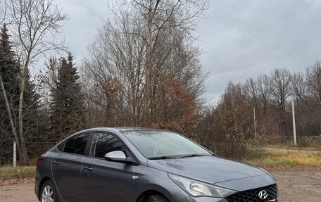 Hyundai Solaris II рестайлинг, 2020 год, 1 290 000 рублей, 3 фотография
