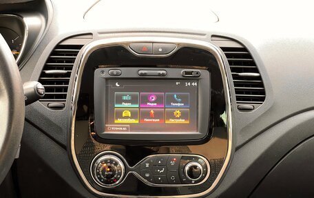 Renault Kaptur I рестайлинг, 2016 год, 1 319 000 рублей, 25 фотография