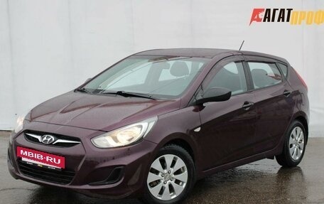 Hyundai Solaris II рестайлинг, 2014 год, 715 000 рублей, 2 фотография