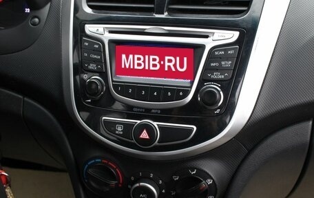 Hyundai Solaris II рестайлинг, 2014 год, 715 000 рублей, 18 фотография