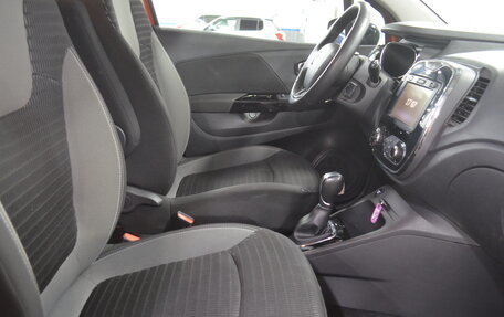 Renault Kaptur I рестайлинг, 2018 год, 1 640 000 рублей, 8 фотография