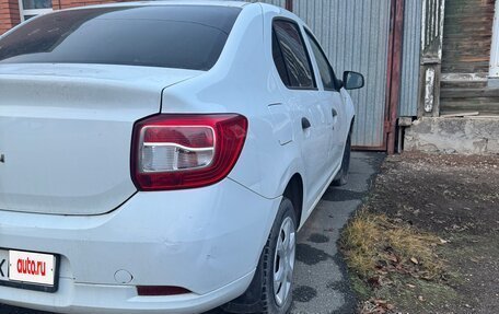 Renault Logan II, 2016 год, 380 000 рублей, 4 фотография