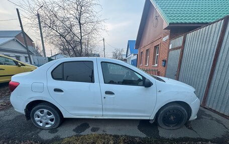 Renault Logan II, 2016 год, 380 000 рублей, 7 фотография