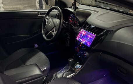 Hyundai Solaris II рестайлинг, 2016 год, 1 100 000 рублей, 5 фотография