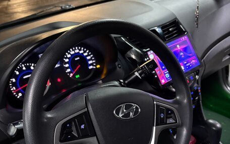 Hyundai Solaris II рестайлинг, 2016 год, 1 100 000 рублей, 6 фотография