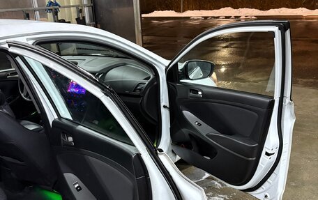 Hyundai Solaris II рестайлинг, 2016 год, 1 100 000 рублей, 8 фотография