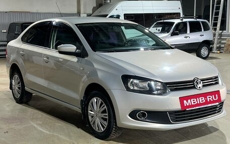 Volkswagen Polo VI (EU Market), 2012 год, 835 000 рублей, 3 фотография