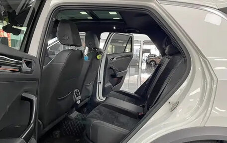 Volkswagen T-Roc I, 2022 год, 1 591 111 рублей, 10 фотография