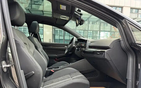 Volkswagen Golf VIII, 2021 год, 1 422 000 рублей, 18 фотография