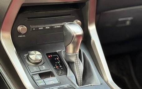 Lexus NX I, 2021 год, 2 550 000 рублей, 15 фотография