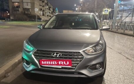 Hyundai Solaris II рестайлинг, 2017 год, 1 300 000 рублей, 3 фотография