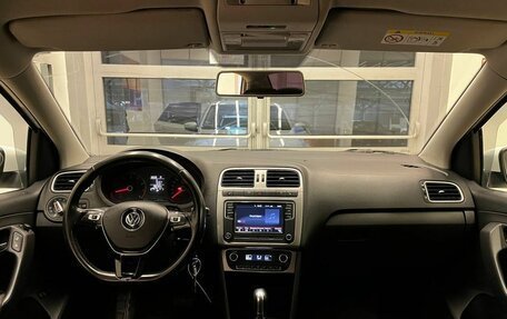 Volkswagen Polo VI (EU Market), 2017 год, 1 100 000 рублей, 11 фотография