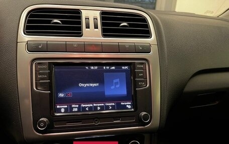 Volkswagen Polo VI (EU Market), 2017 год, 1 100 000 рублей, 12 фотография