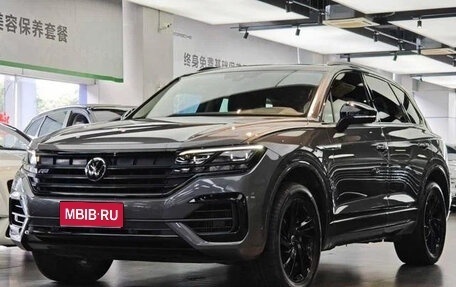 Volkswagen Touareg III, 2021 год, 4 700 000 рублей, 1 фотография