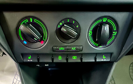 Skoda Rapid I, 2016 год, 990 000 рублей, 12 фотография