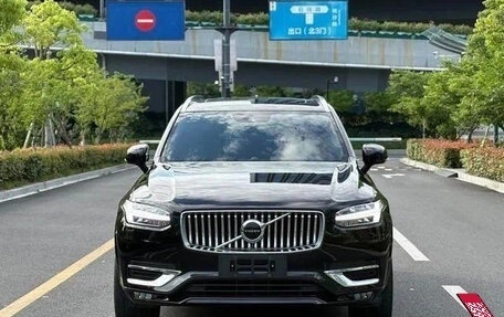 Volvo XC90 II рестайлинг, 2022 год, 4 300 000 рублей, 2 фотография