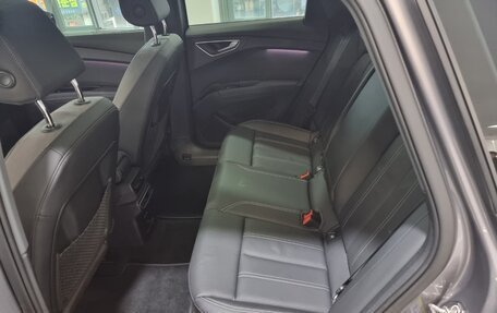 Audi Q4 e-tron, 2025 год, 5 500 000 рублей, 17 фотография