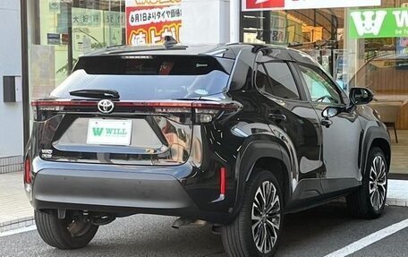 Toyota Yaris Cross, 2021 год, 1 670 000 рублей, 4 фотография