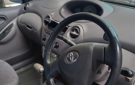 Toyota Platz, 2000 год, 420 000 рублей, 2 фотография